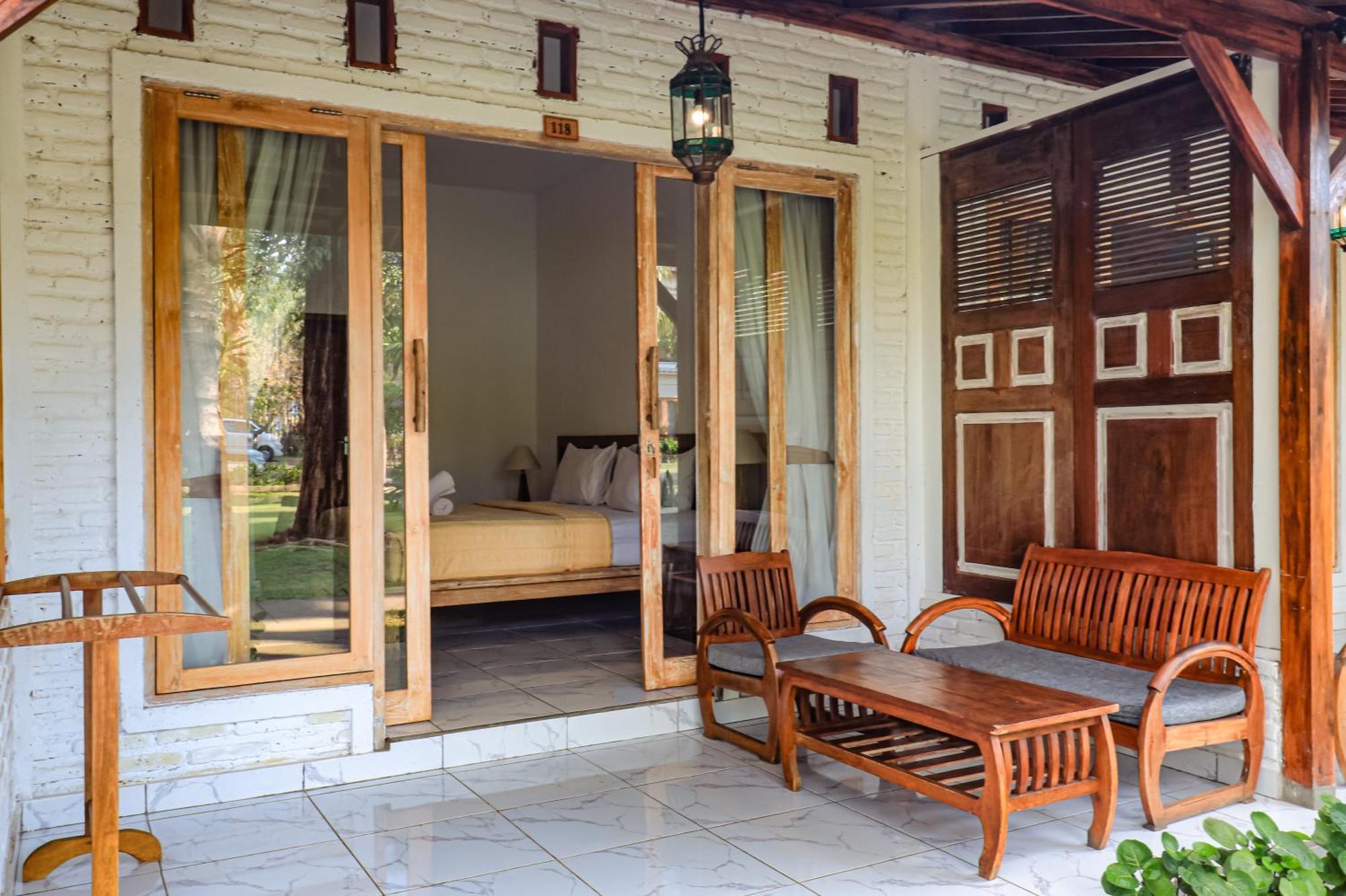Mina Tanjung Hotel Extérieur photo