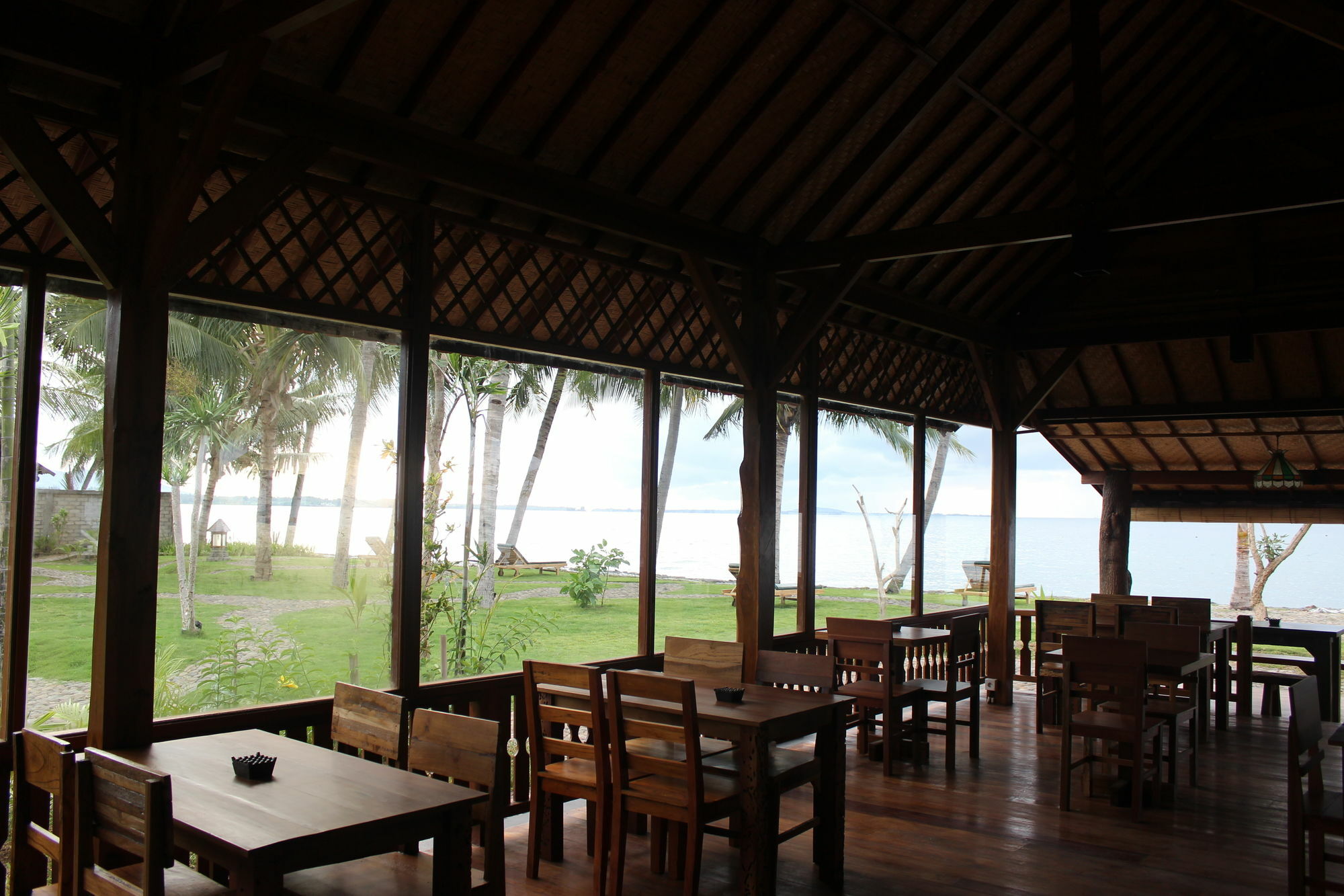 Mina Tanjung Hotel Extérieur photo